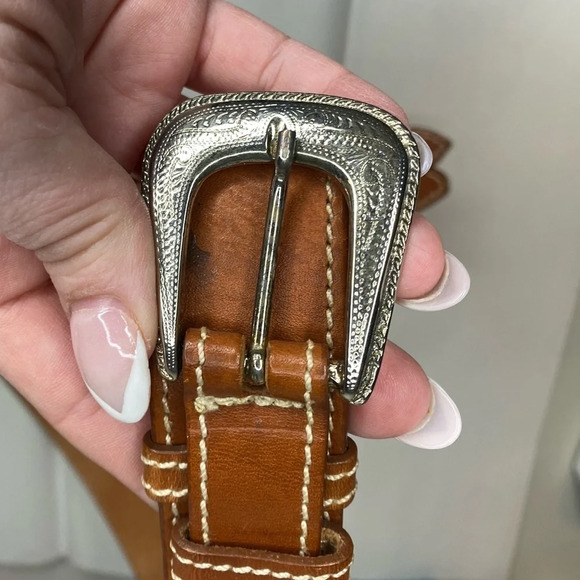 TUAREG‎ FOR BENNETON Vintage Italian 100% Leather Western Style Brown Belt - Picture 7 of 9